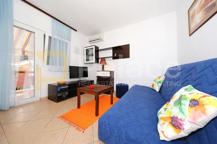 Image No.7-7 Bed House for sale