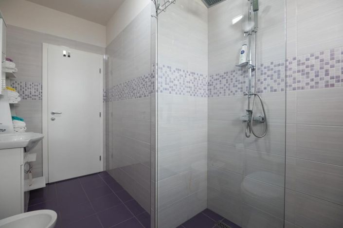 Image No.3-5 Bed House for sale