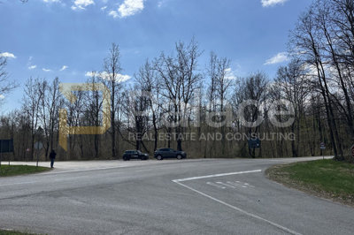 14000-m2-u-srcu-istre-gracisce-investicijska-prilika_3