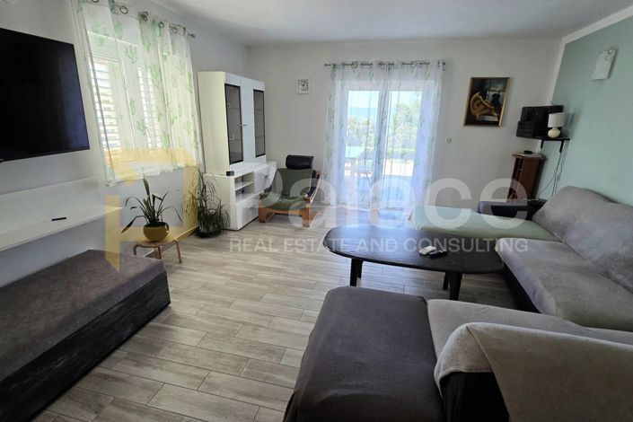 Image No.5-Appartement de 3 chambres à vendre à Marušici
