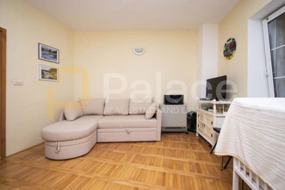 renovirana-kuca-na-par-koraka-do-sibenske-rive_10