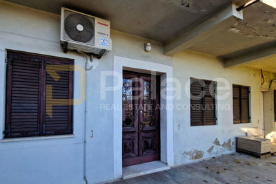 prizemlje-kuce-s-garazom-okucnicom-i-studio-apartmanom-u_2