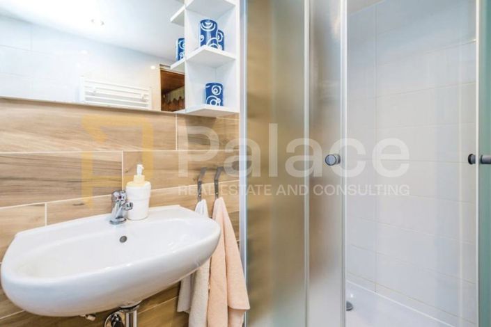 Image No.14-2 Bed House for sale
