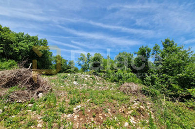 gradjevinsko-zemljiste-s-pogledom-na-more-i-projektom-u_3