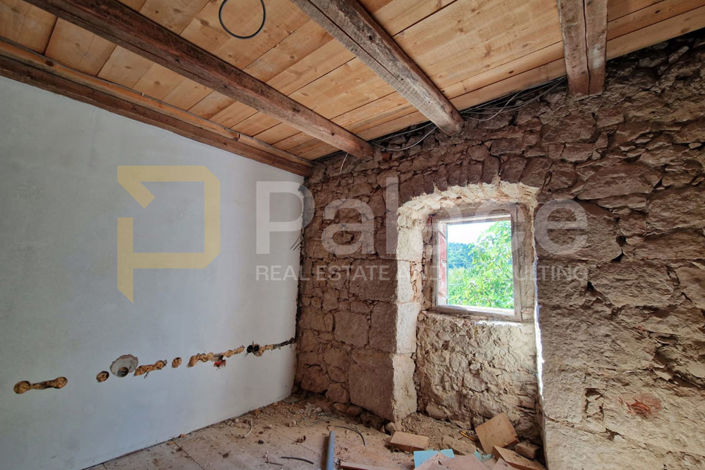 Image No.19-4 Bed House for sale
