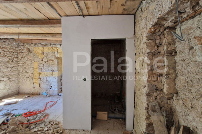 Image No.22-4 Bed House for sale