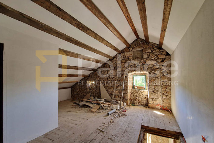 Image No.6-4 Bed House for sale