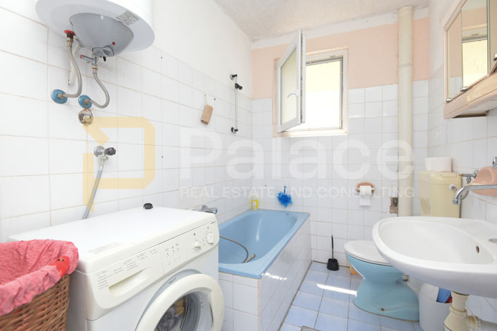 Image No.14-4 Bed House for sale