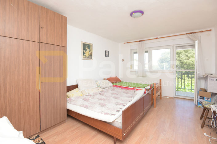 Image No.15-4 Bed House for sale