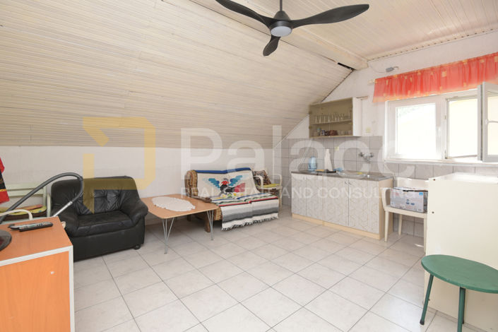 Image No.3-4 Bed House for sale