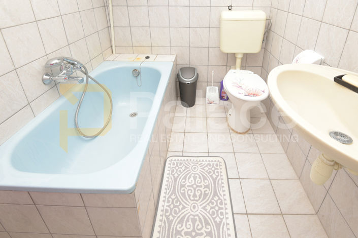 Image No.5-4 Bed House for sale