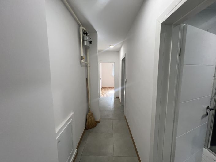 Image No.6-3 Bed Apartment for sale