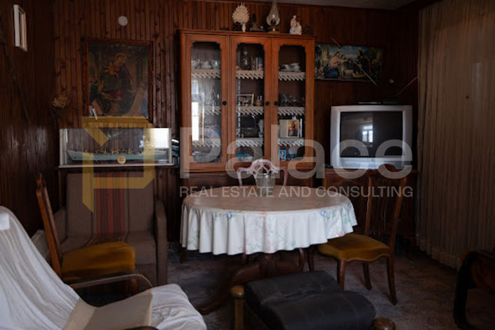 Image No.7-9 Bed House for sale