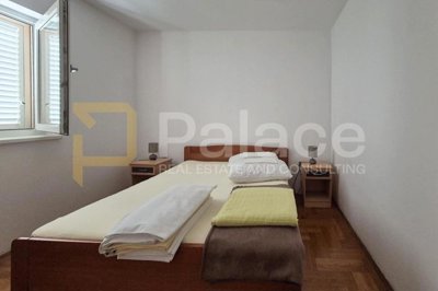 malinska-2sdb-s-okucnicom-72-m-parkingom-i-pogledom-na-more_6