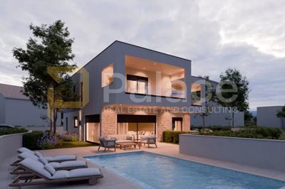 pretprodaja-s2-luksuzna-duplex-kuca-s-bazenom-117m2-bilice_1