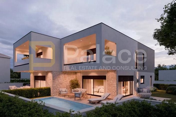 Image No.4-2 Bed House for sale