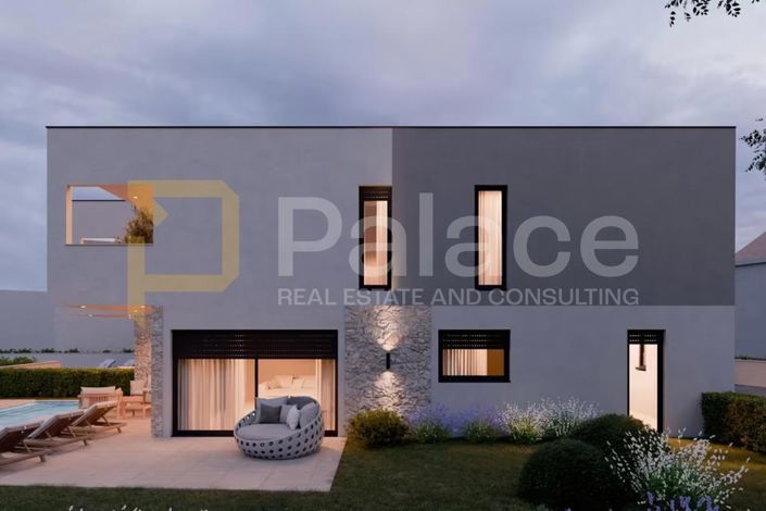 Image No.6-2 Bed House for sale