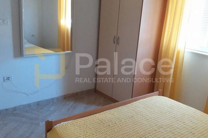 Image No.19-6 Bed House for sale