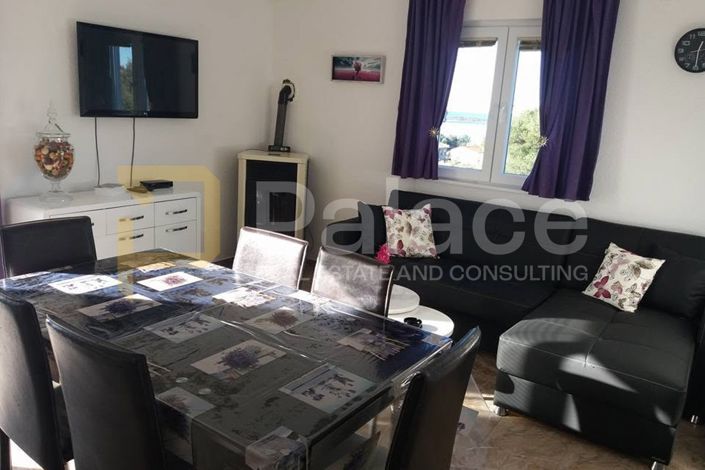 Image No.20-6 Bed House for sale