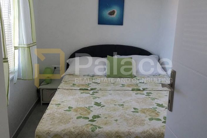 Image No.23-6 Bed House for sale