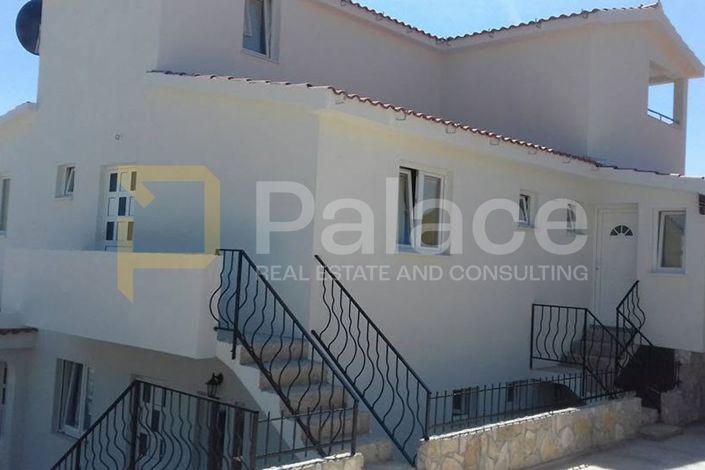 Image No.4-6 Bed House for sale