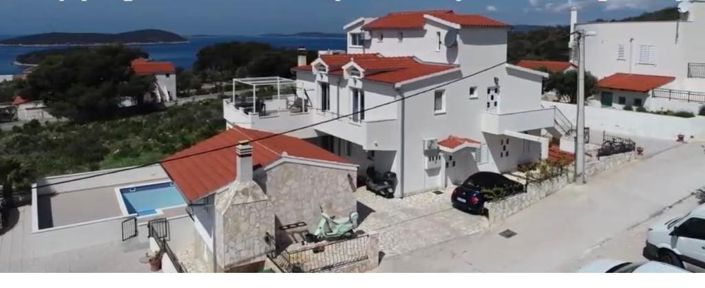 Image No.5-6 Bed House for sale