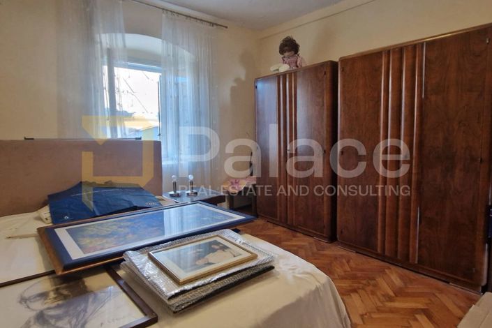 Image No.19-5 Bed Apartment for sale