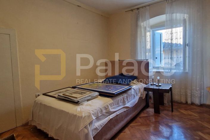 Image No.20-5 Bed Apartment for sale