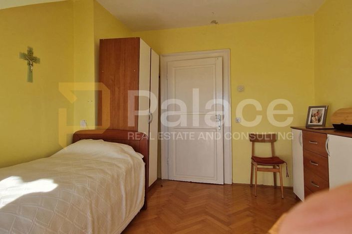 Image No.23-5 Bed Apartment for sale