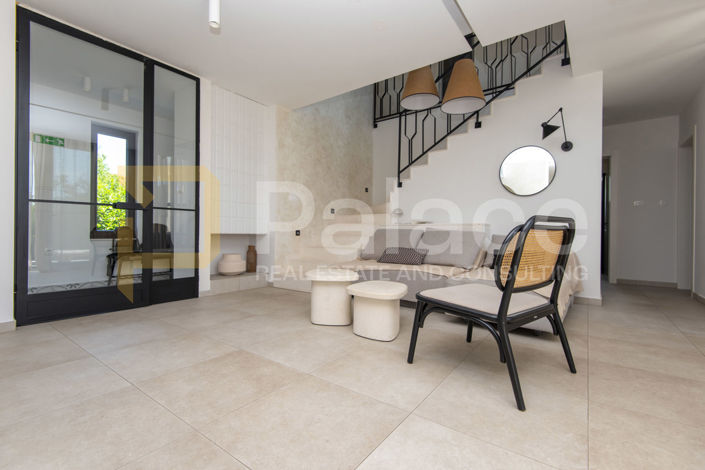 Image No.17-4 Bed House for sale