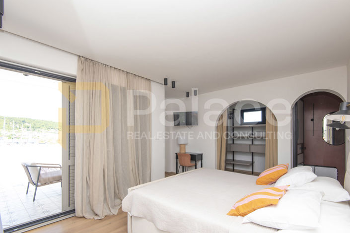 Image No.19-4 Bed House for sale