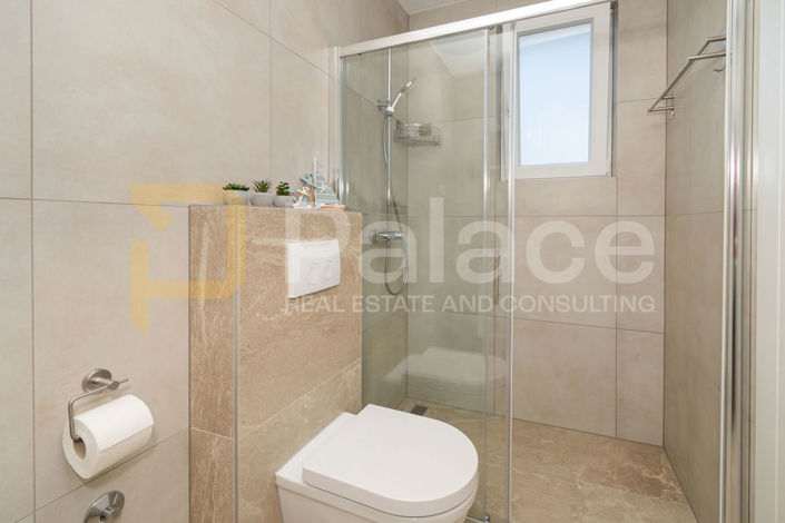 Image No.11-4 Bed Townhouse for sale