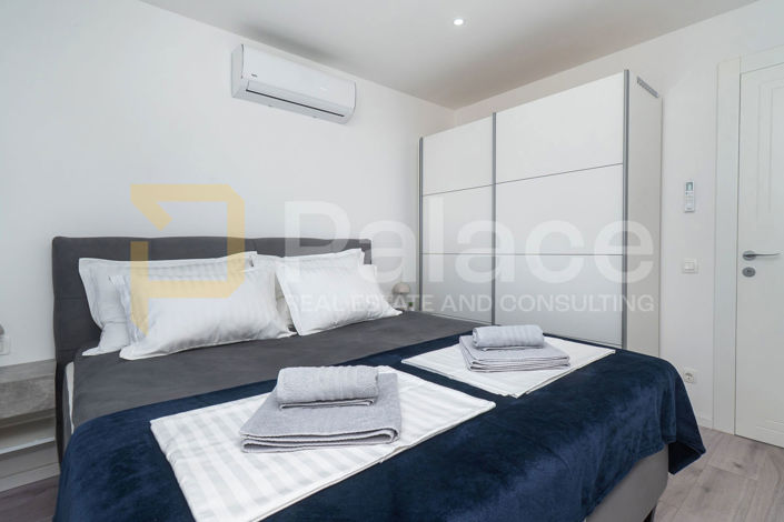 Image No.13-4 Bed Townhouse for sale