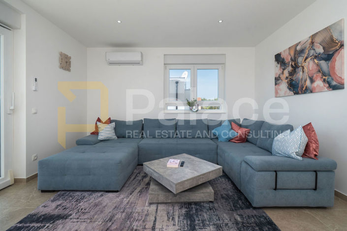 Image No.7-4 Bed Townhouse for sale