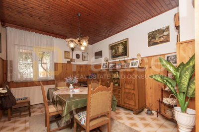 kuca-s-cetiri-stambene-jedinice-325m2-vodice_11