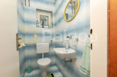 kuca-s-cetiri-stambene-jedinice-325m2-vodice_14