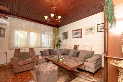kuca-s-cetiri-stambene-jedinice-325m2-vodice_15