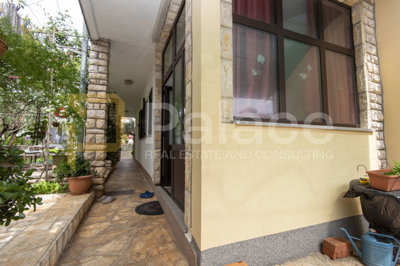 kuca-s-cetiri-stambene-jedinice-325m2-vodice_5