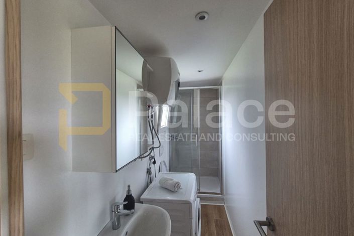 Image No.12-2 Bed House for sale
