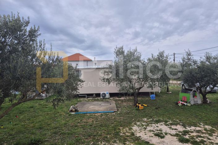 Image No.3-2 Bed House for sale