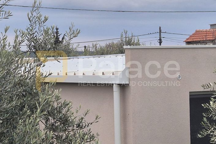 Image No.4-2 Bed House for sale