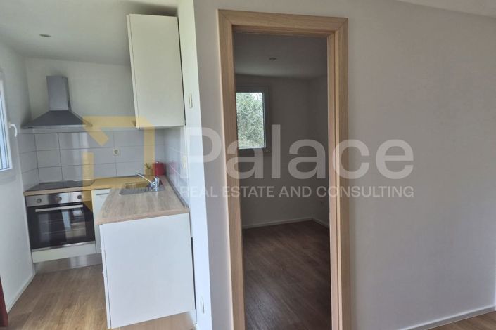 Image No.8-2 Bed House for sale