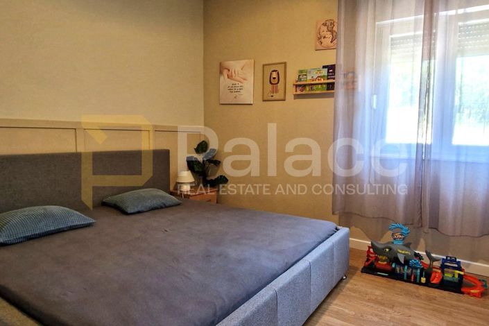 Image No.11-Appartement de 4 chambres à vendre à Okrug Gornji