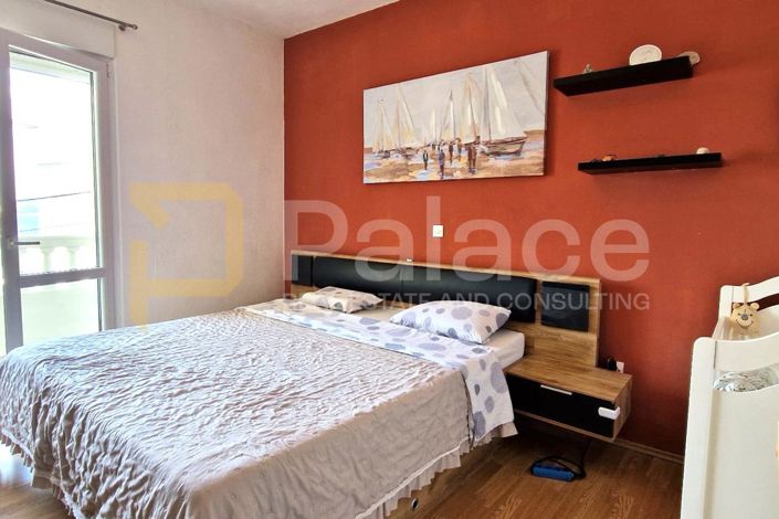 Image No.9-Appartement de 4 chambres à vendre à Okrug Gornji