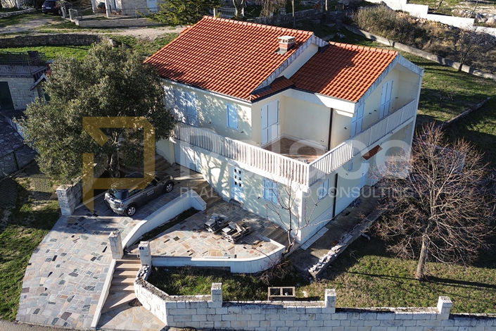 Image No.4-3 Bed House for sale