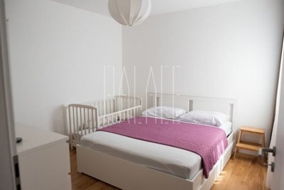 novouredjena-kuca-u-blizini-mora-pisak-230m2-prodaja_3