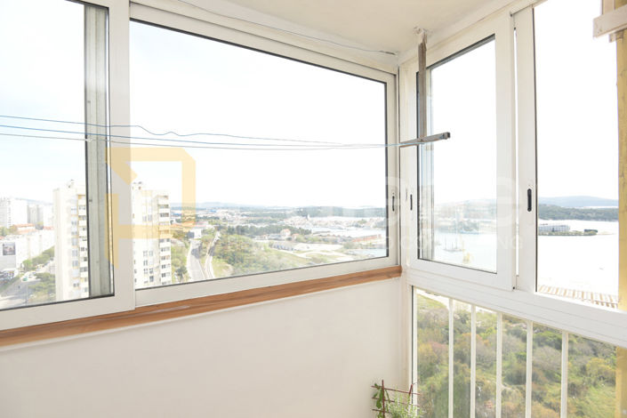 Image No.12-2 Bed Apartment for sale