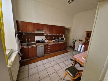 kuca-s-tri-stana-u-strogom-centru-osijeka-681-m2_10