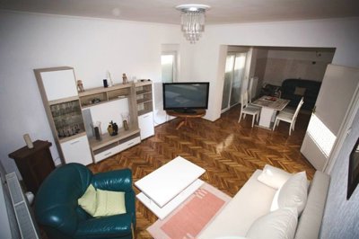 prodaja-kuce-s-bazenom-vukovar_4