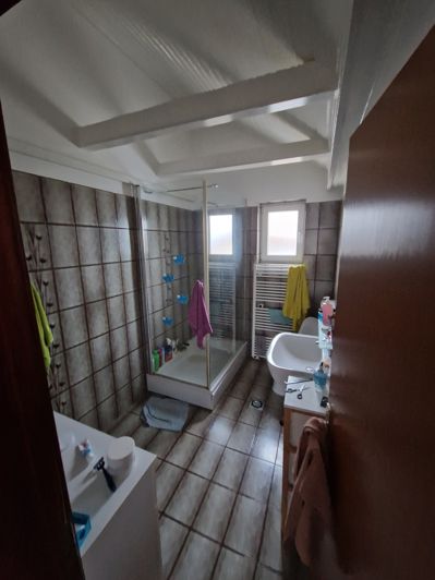Image No.20-6 Bed House for sale